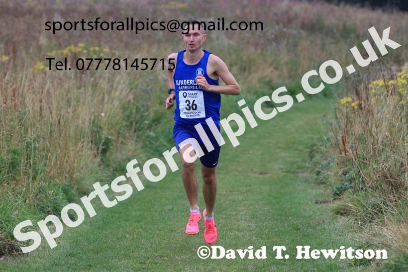 Senior Men and Veterans Relay, 2024 Sunderland XC Relays.  Photo: David T. Hewitson/Sports for All Pics